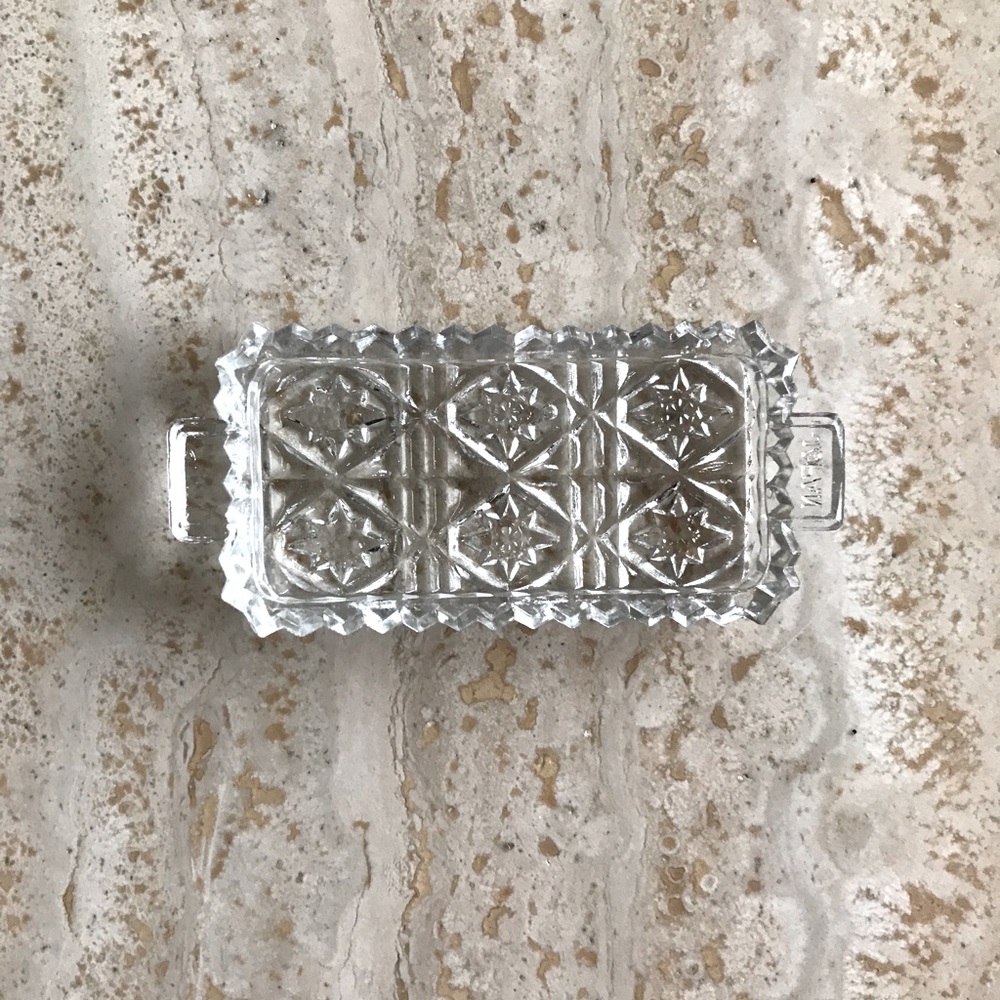 VINTAGE MINIATURE RECTANGLE PRESSED GLASS PIN DISH